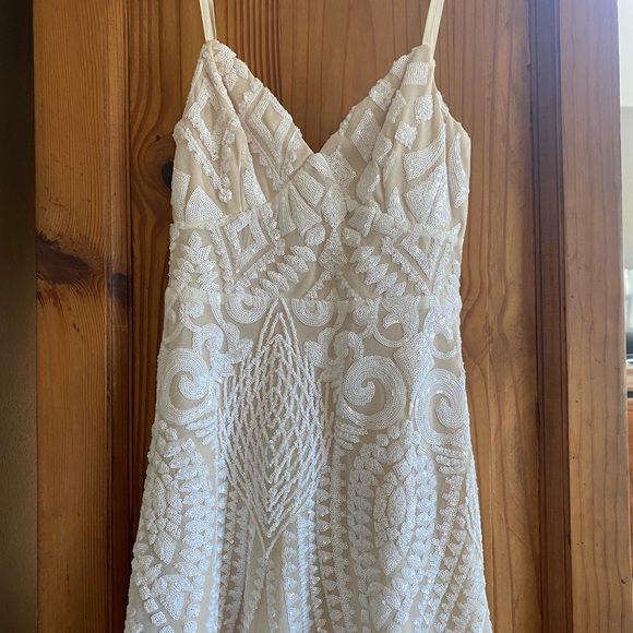 SUPERDOWN FORMAL DRESS - Picture 1 of 4